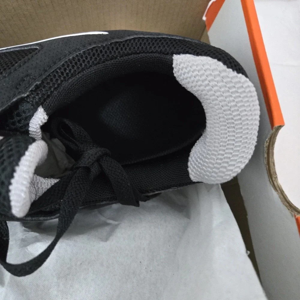 Nike Air Max Turbulence+  Black Silver Men's Size 10 NEW with Box